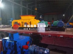 雙齒輥破碎機(jī)如何排料才能不堵料？